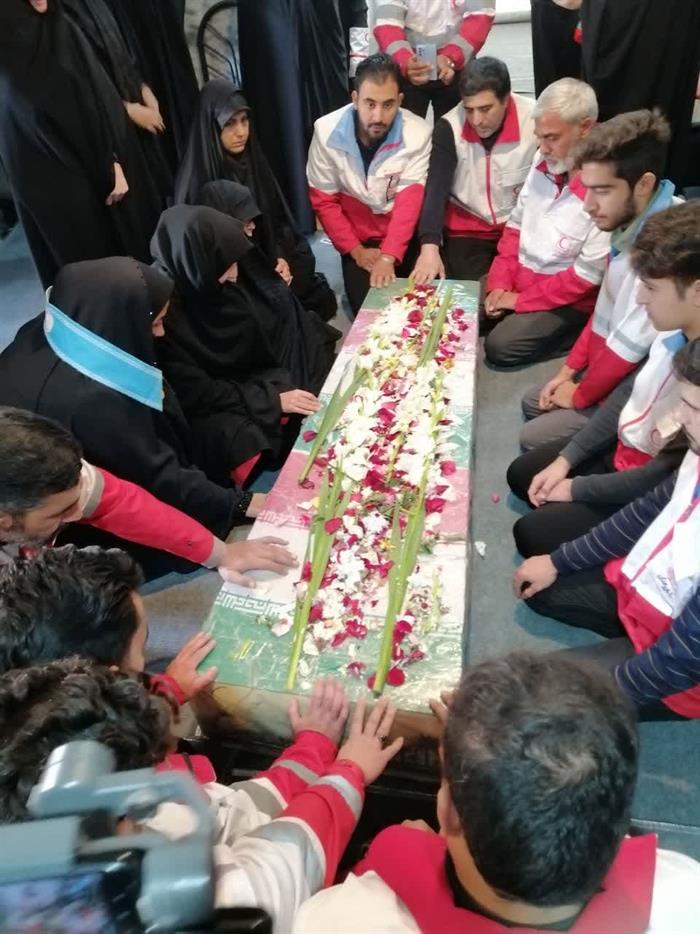 مراسم استقبال از شهید گمنام در هلال احمر گناباد